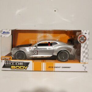 Jada Toys Bigtime Muscle 1:24 2016 Chevy Camaro SS